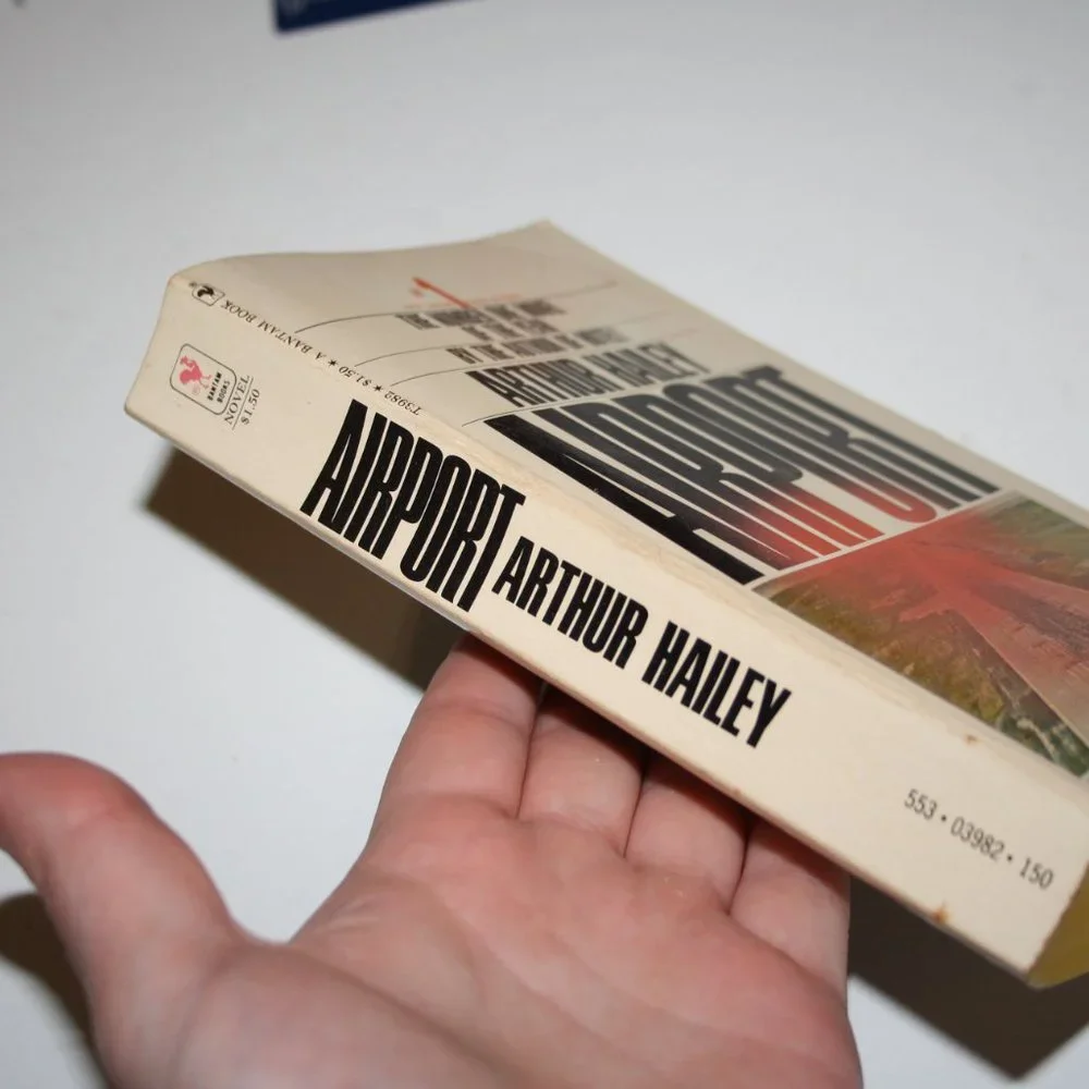 Airport By Arthur Hailey 1969 Vintage Paperback (Bd)